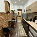 Apartament Center *